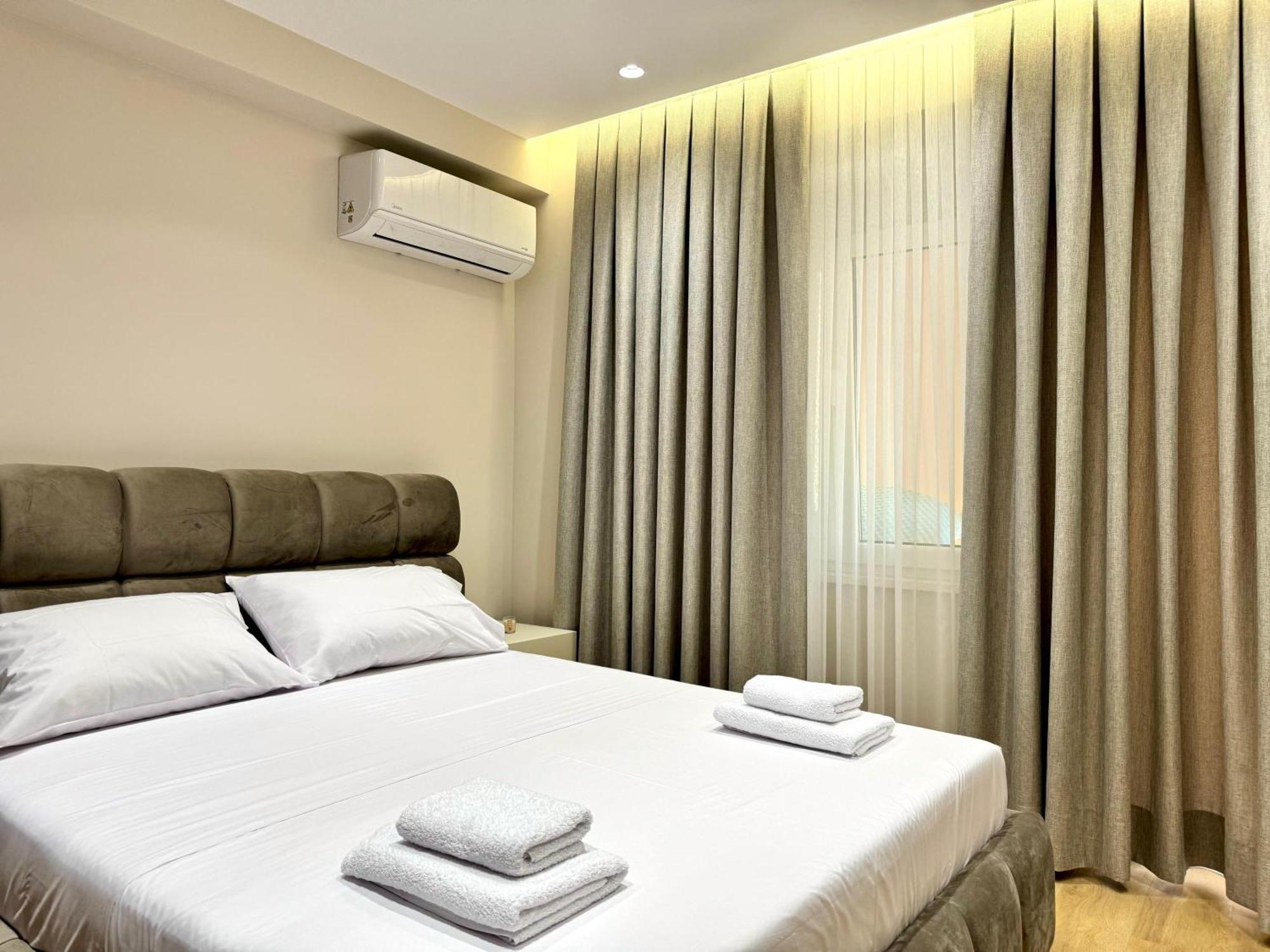 E&R Apartments At Myslym Shyri Тирана Екстериор снимка