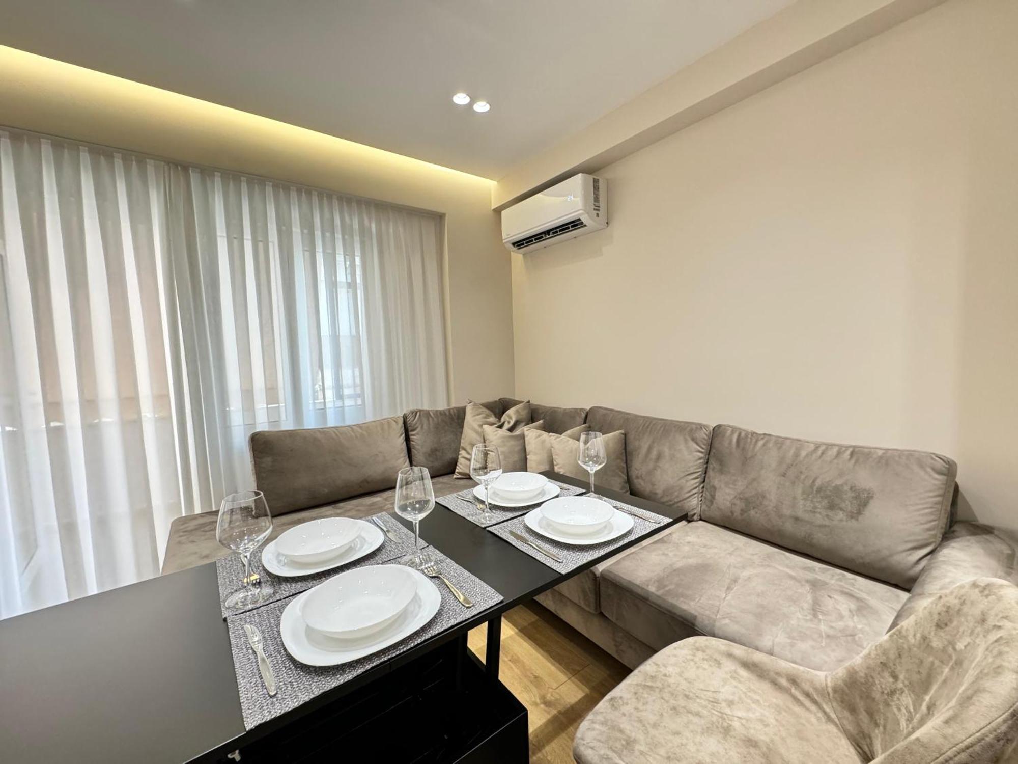E&R Apartments At Myslym Shyri Тирана Екстериор снимка