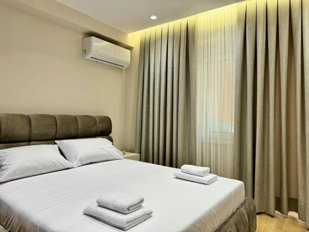 E&R Apartments At Myslym Shyri Тирана Екстериор снимка