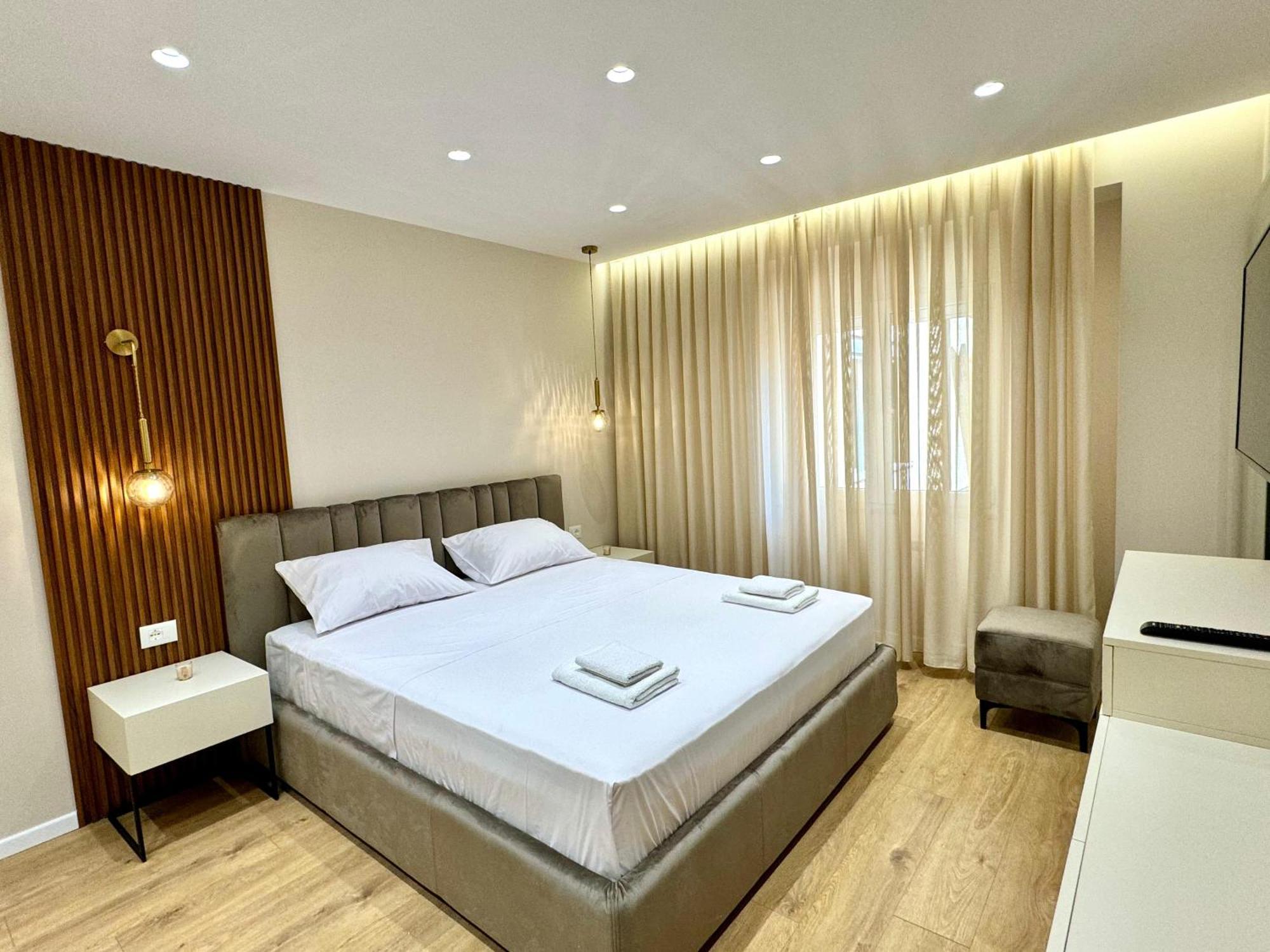 E&R Apartments At Myslym Shyri Тирана Екстериор снимка