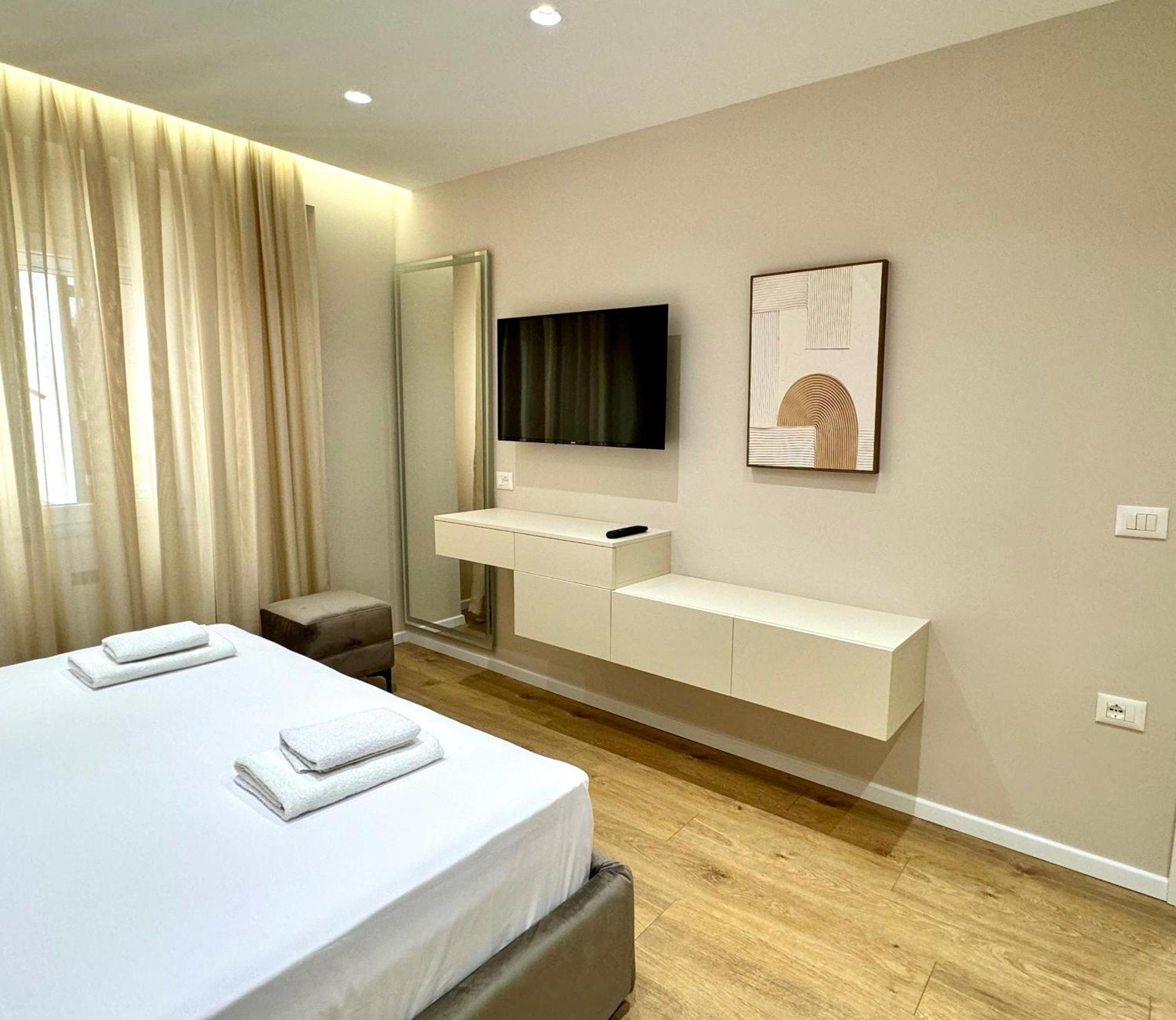 E&R Apartments At Myslym Shyri Тирана Екстериор снимка