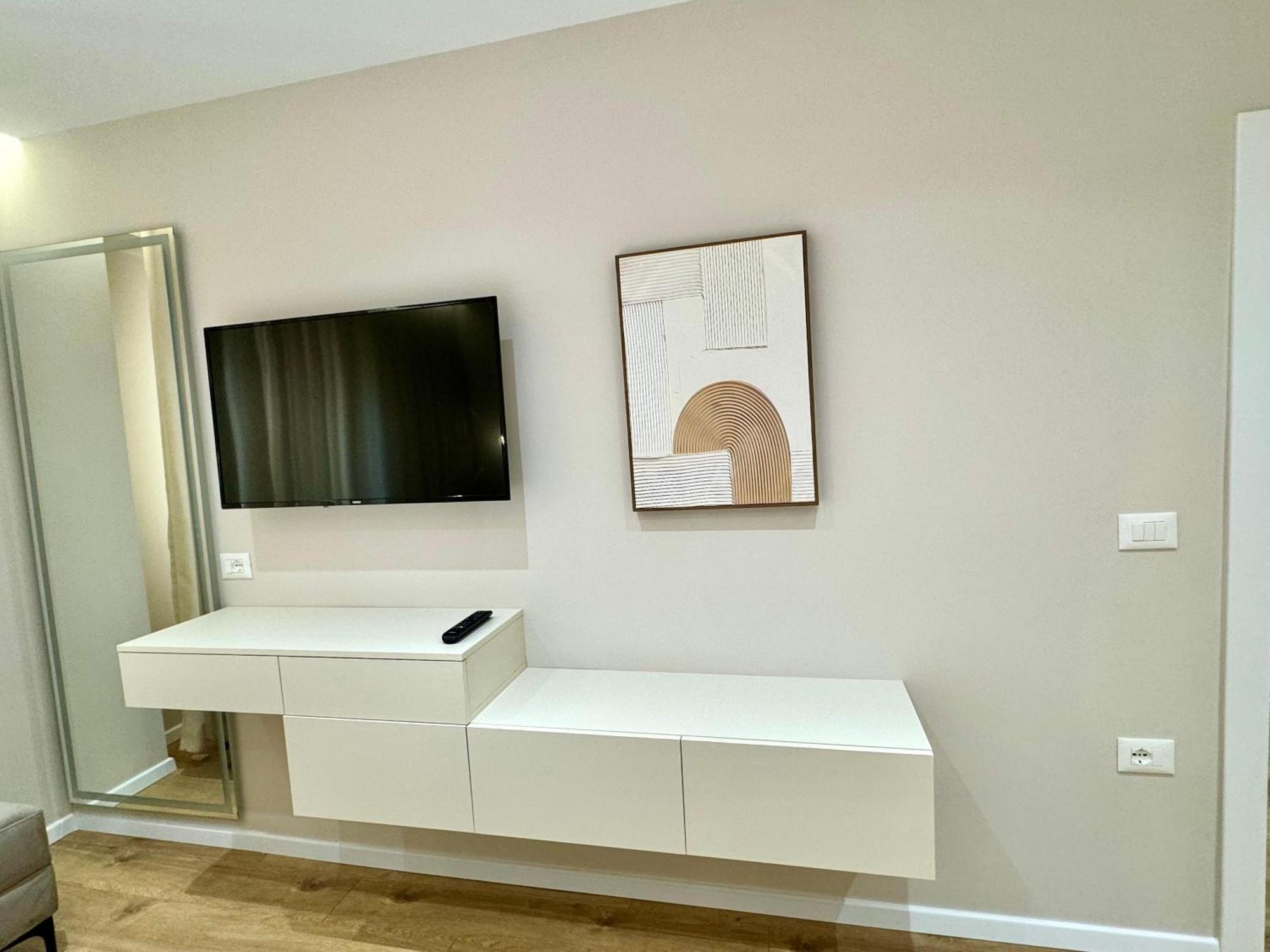 E&R Apartments At Myslym Shyri Тирана Екстериор снимка